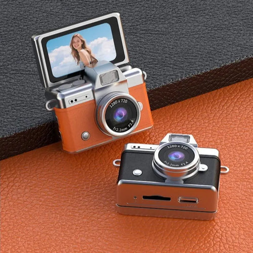 Retrora™ - Mini Retro Digital Camera